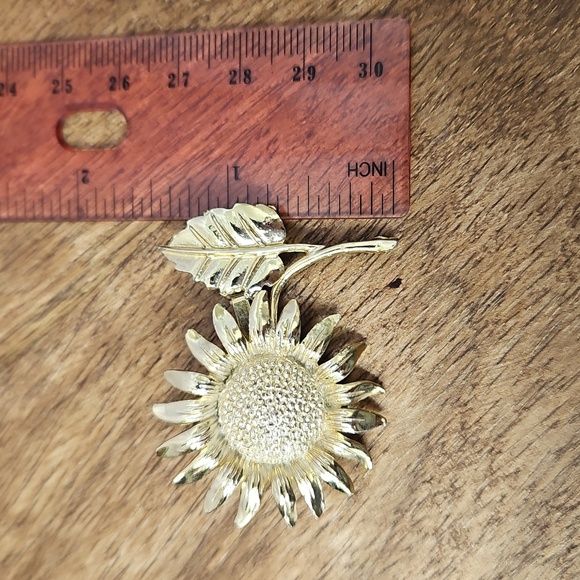 SUNFLOWER BROOCH - Picture 4 of 4